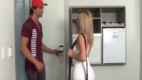 Blond shemale Nathalia De Castro Flip Flops With A sleazy lad