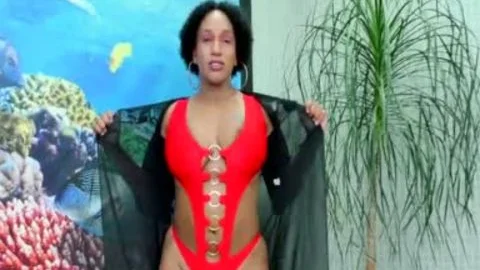 TS Granny Adrieli Pinheiro Self Sucks Her biggest Horse 10-Pounder And Cums In mouth