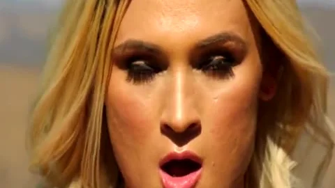 (tranny Celebs) Kami Kartel - shelady Pool banging