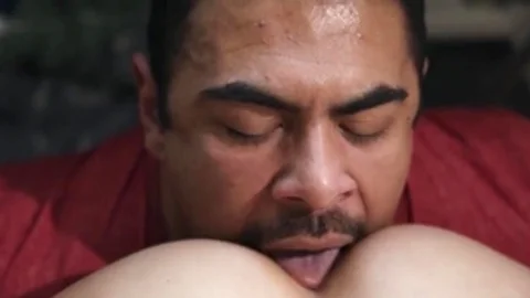 I nail The Plumber Secretly From My spouse