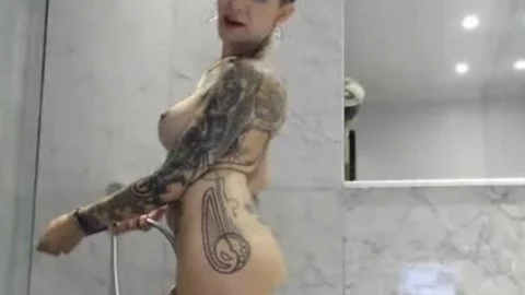 PORNSTAR DANNI DANIELS In The bathroom