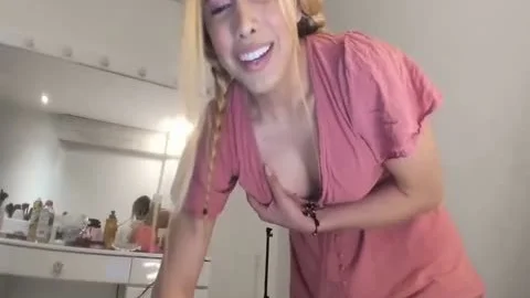 dilettante shemale Masturbat big cock