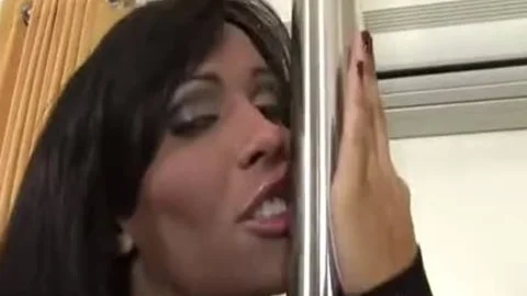 Ariadny Oliver In wild Solo With Fishnet