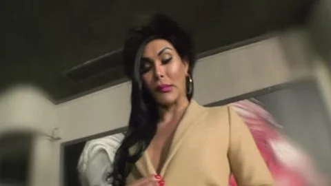 Beatrice Andrade Fills Her serf's pooper With bareback bang!