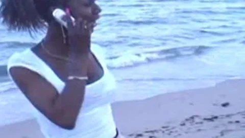 Monaleeza Beach Surprise