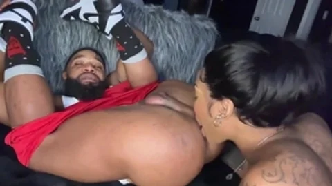 TS Kendall pounds A boy So good