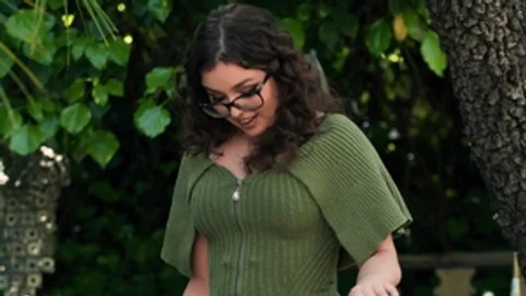 Switch: Lauren Listens, Leana Licks Lips