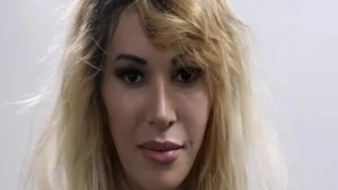 Ts Jessica Tries engulfing males dick